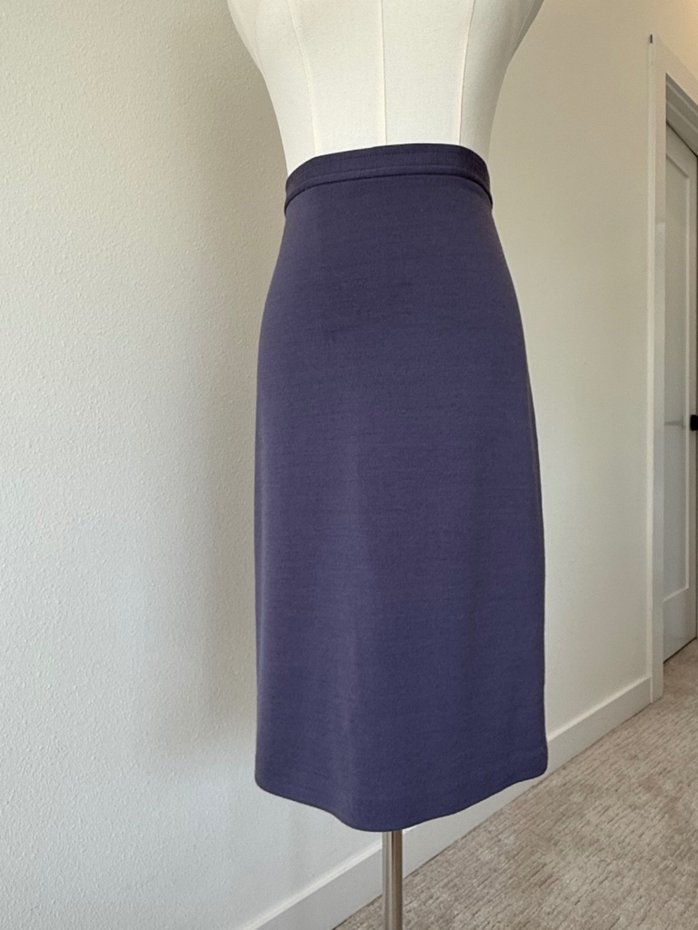 St. John Collection Milano Wool Knit Pencil Skirt - size 6